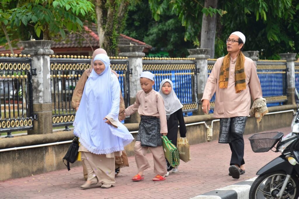 ไทยมุสลิมคึกคัก!! ร่วมละหมาดรายออิดิ้ลอัฎฮา 42 IMG 4593