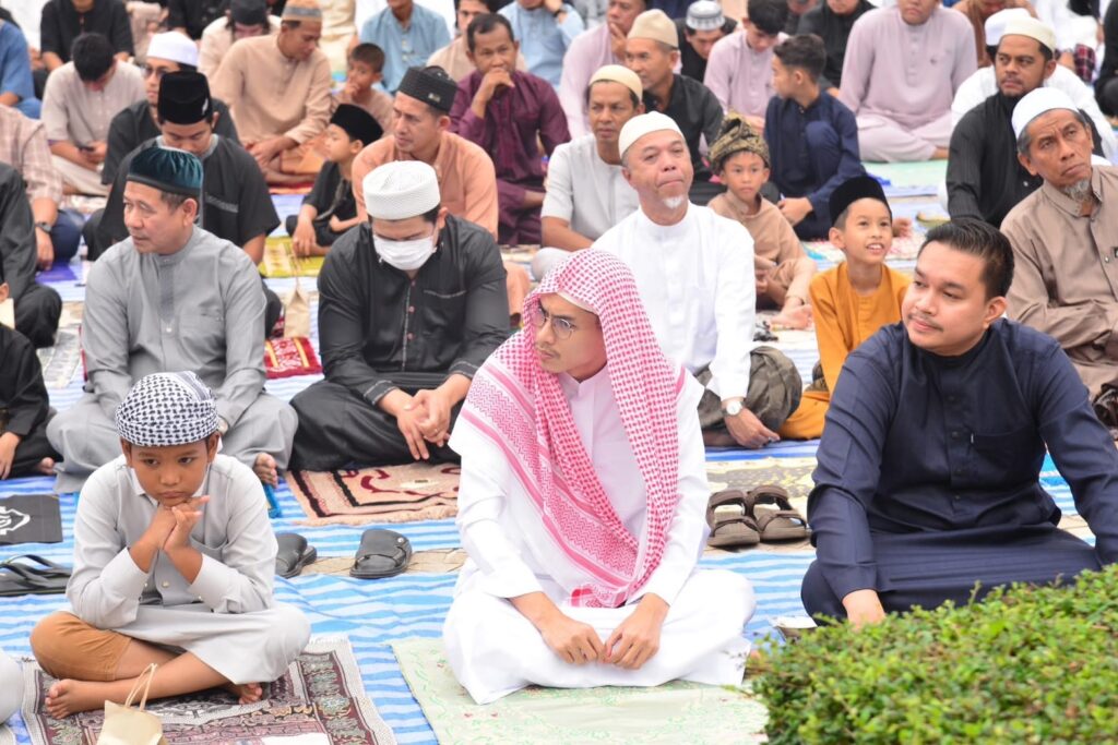 ไทยมุสลิมคึกคัก!! ร่วมละหมาดรายออิดิ้ลอัฎฮา 27 IMG 4608