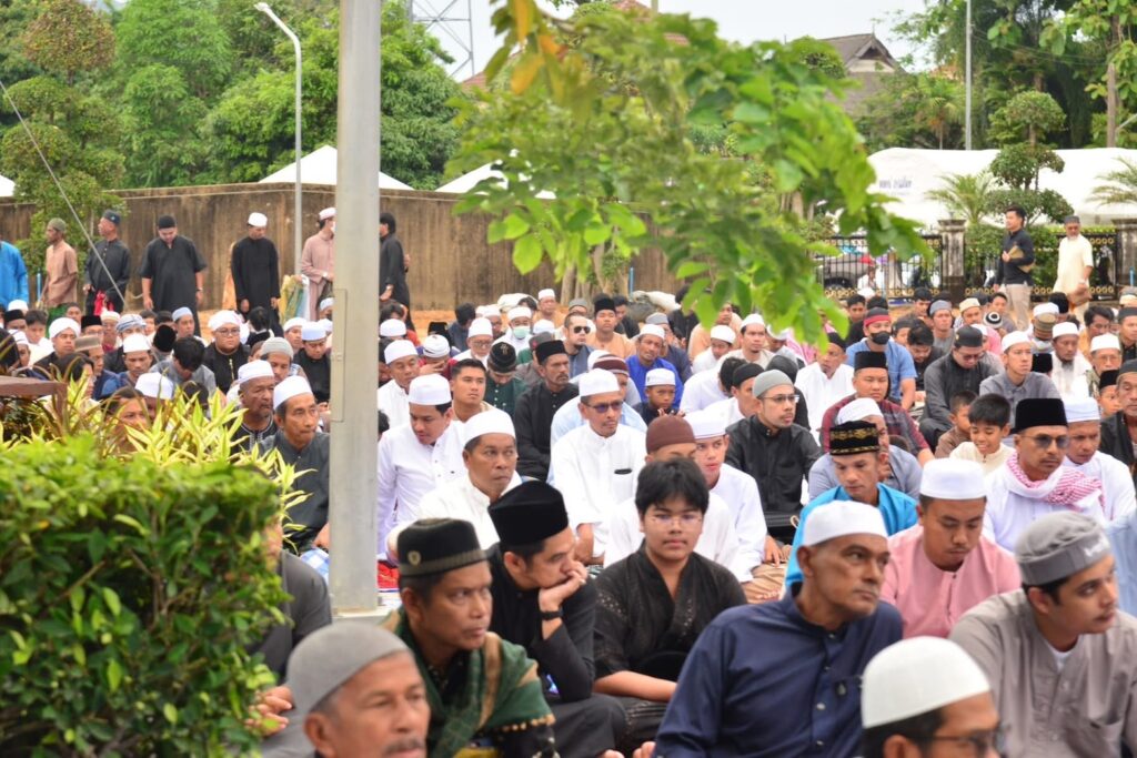 ไทยมุสลิมคึกคัก!! ร่วมละหมาดรายออิดิ้ลอัฎฮา 22 IMG 4613