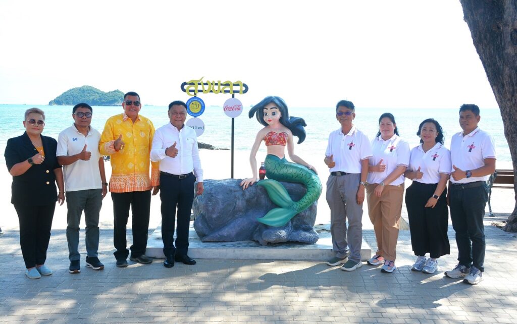 1 หาดทิพย์ ส่งมอบเก้าอี้ดีไซน์พิเศษ สะท้อนอัตลักษณ์สงขลา