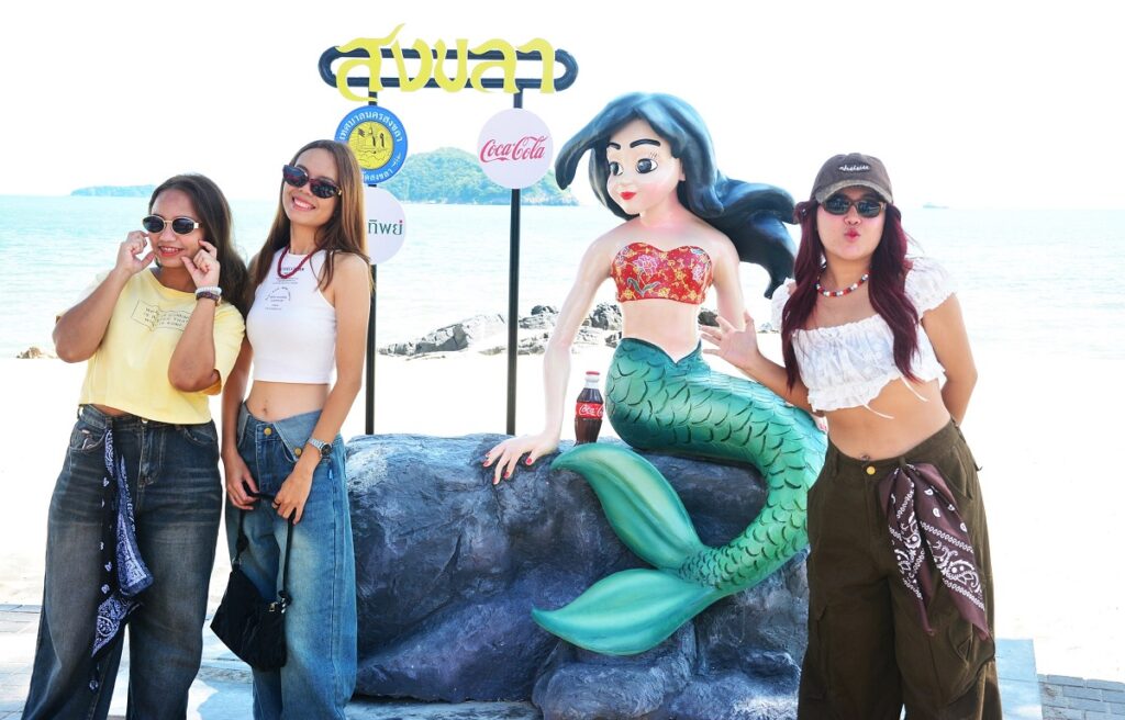 5 หาดทิพย์ ส่งมอบเก้าอี้ดีไซน์พิเศษ สะท้อนอัตลักษณ์สงขลา