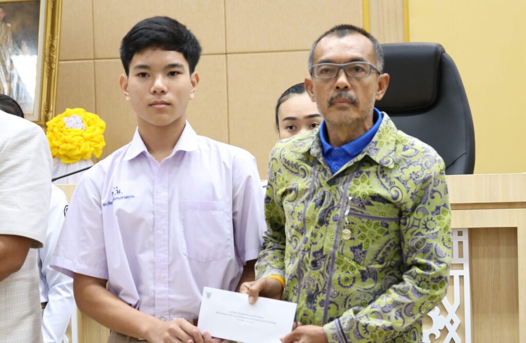 สงขลา มอบ 100 ทุน! หนุนครอบครัว อส. 3 แสนบาท จากรายได้วิ่ง "สมิหลา ฮาล์ฟมาราธอน" 3 IMG 9386