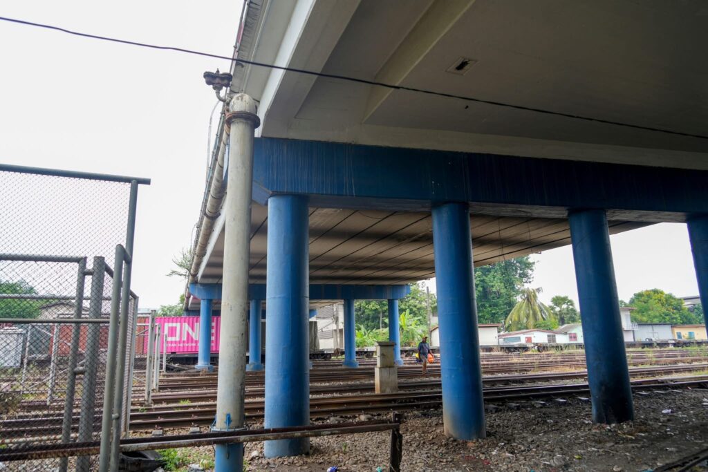 ทน.หาดใหญ่เตรียมงบฯ60-70ล้าน ซ่อมสะพานลอยหน้าสภ.หาดใหญ่ 5 S 111779860 0