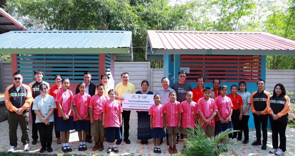 1 711ห้องน้ำเพื่อน้อง รรบ้านโนนศรีทอง1 0