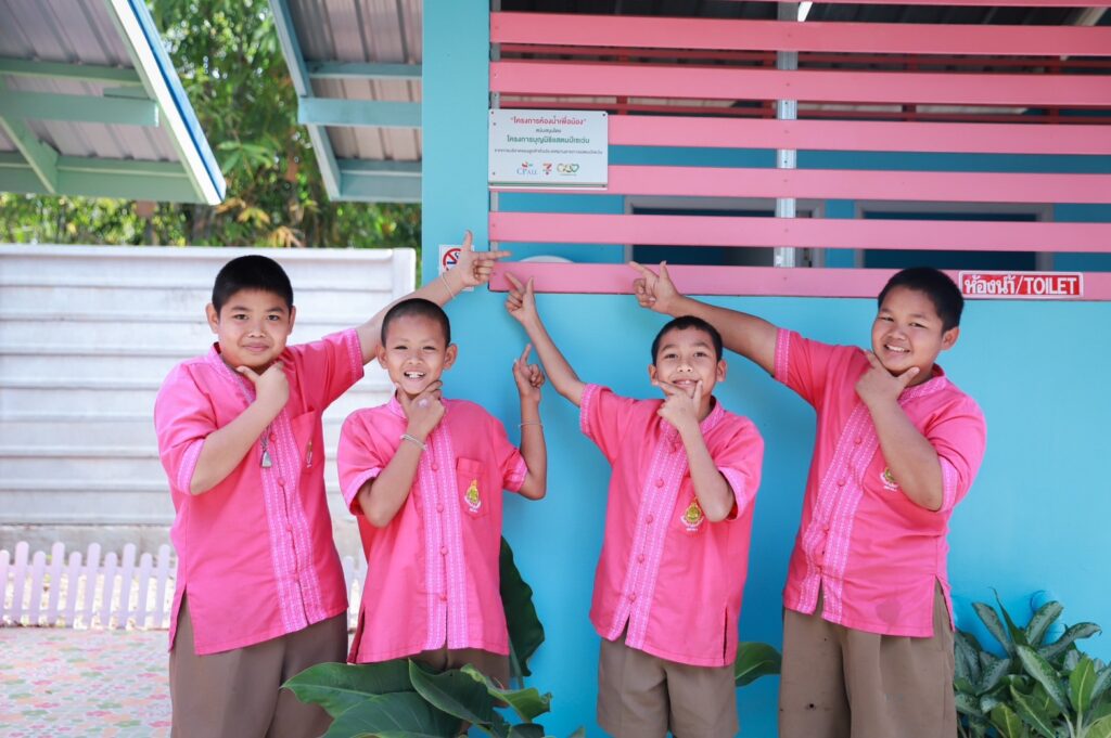 711ห้องน้ำเพื่อน้อง รรบ้านโนนศรีทอง2 0