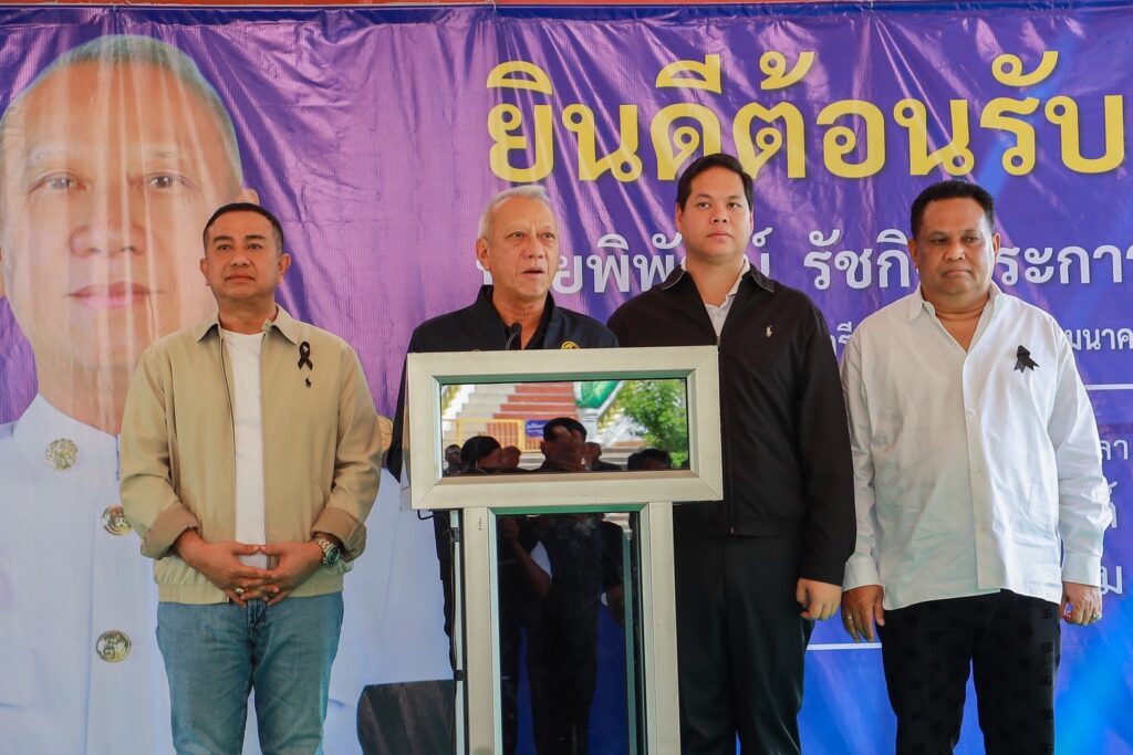 ผลักดันถนน2สายผ่าน"พิพัฒน์" "สรรเพชญ"ร่วมทีมสส สงขลาพาลงพื้นที่ 5 S 421593138 0