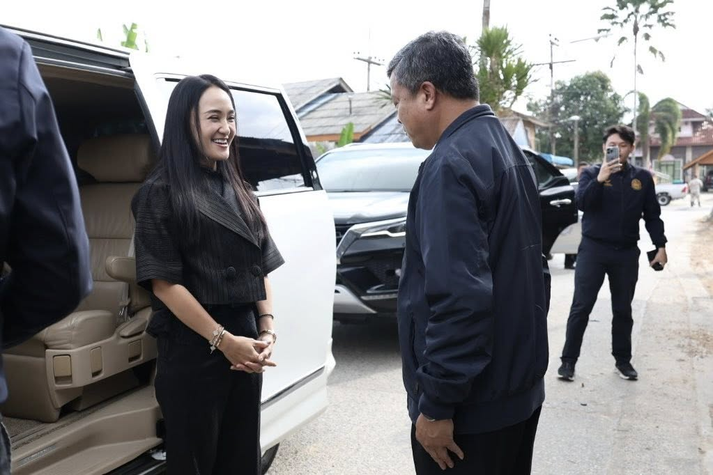 มท.4 ลงพื้นที่สงขลา เร่งฟื้นฟูชุมชนหลังน้ำท่วม 2 image 97