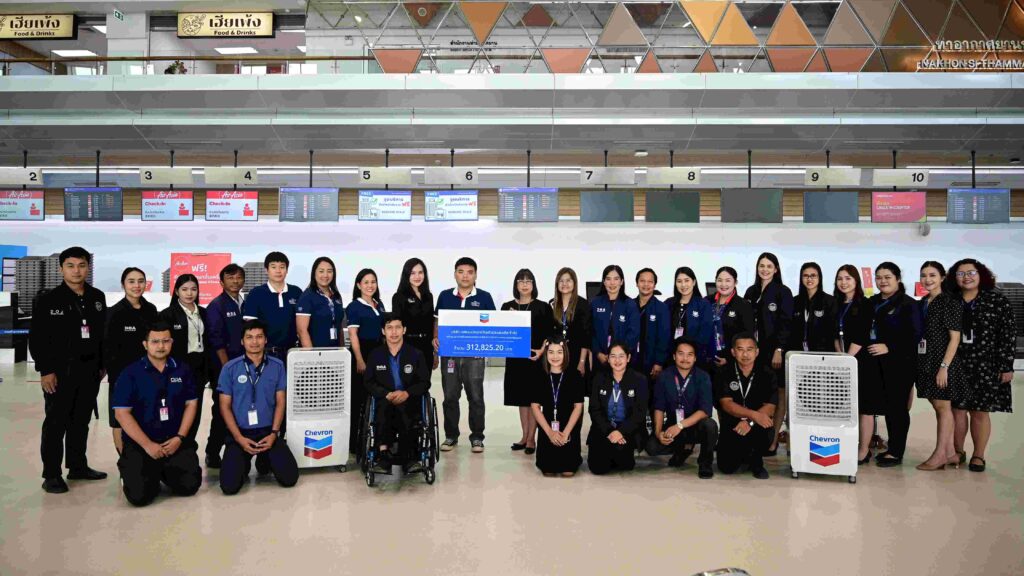 เชฟรอนหนุน 3 แสนบาท ยกระดับสนามบินนครศรีฯ 2 เชฟรอนส่งมอบอุปกรณ์แก่ท่าอากาศยานนครศรี1111