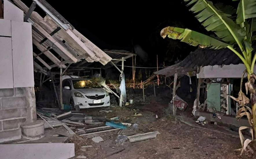 บึ้มสนั่นปัตตานี! จยย.บอมบ์หน้าฐานทหารพราน 2 image 184