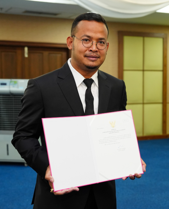 “จูรี นุ่มแก้ว”สส.สงขลาเขต2 รายงานตัวเข้าสภาอย่างเป็นทางการ 4 image 24