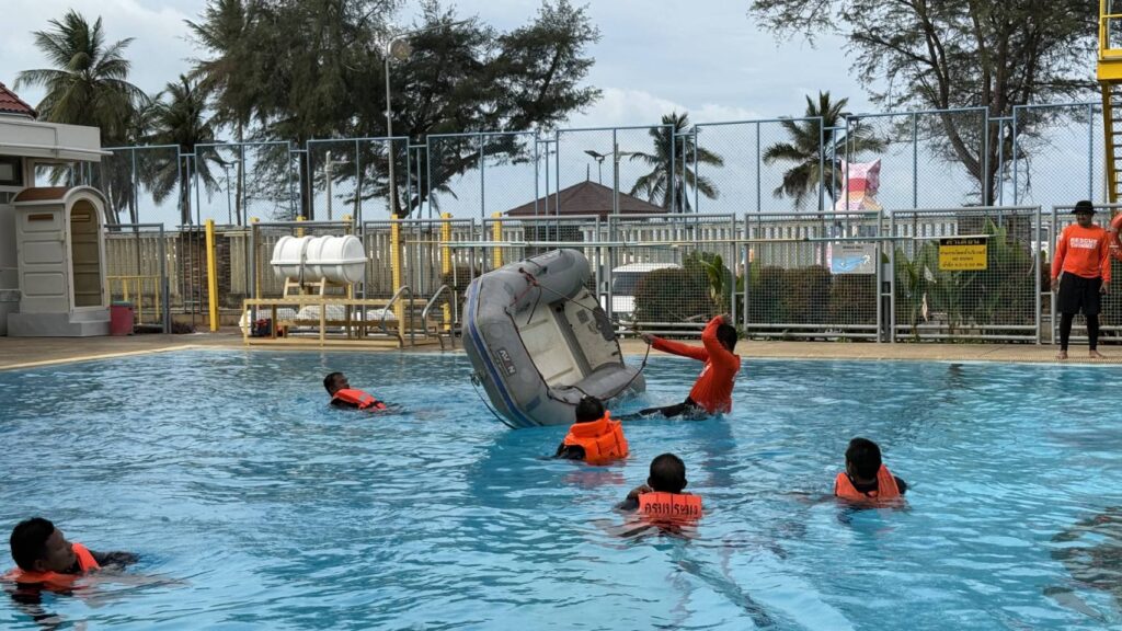 ปตท.สผ.อีดี อบรม Sea Safe & Lifeguard สุราษฎร์ฯ 2 77457 0