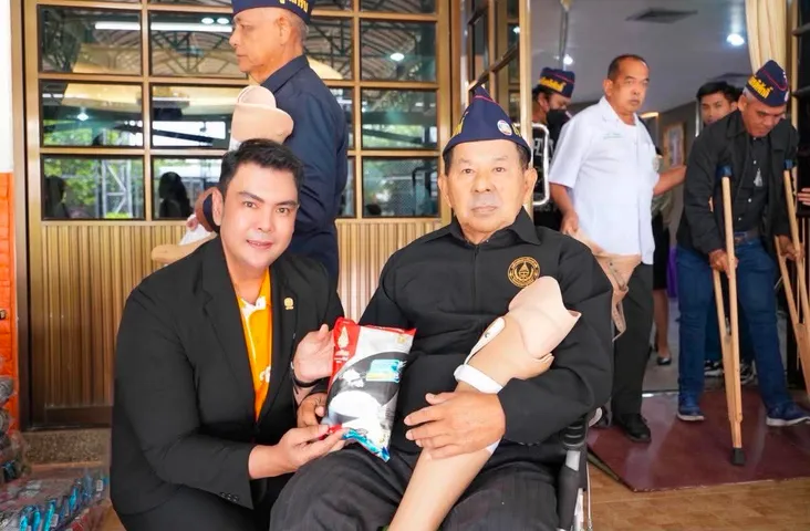 ปันน้ำใจผู้พิการขาเทียมพระราชทาน จ. สงขลา 2 750665465 2817589811950096 415004540924052128 n