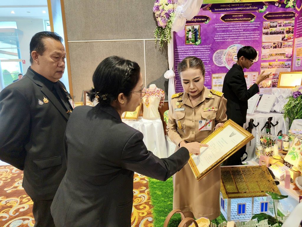 มทร.ศรีวิชัย ร่วมงาน อพ.สธ. ครั้งที่ 9ชูนิทรรศการ “อพ.สธ.ภาคใต้ จากงานวิจัยสู่ชุมชน” 9 S 75292764 0